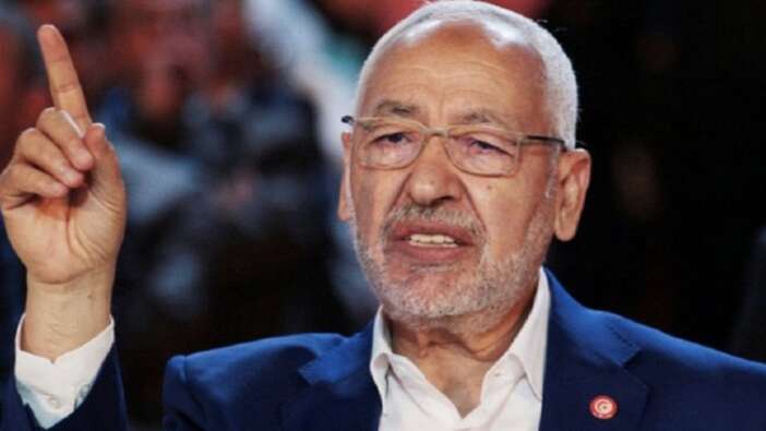 Tunus Meclis Başkanı Gannuşi, parlamento binası önünde siyasi darbeye meydan okudu