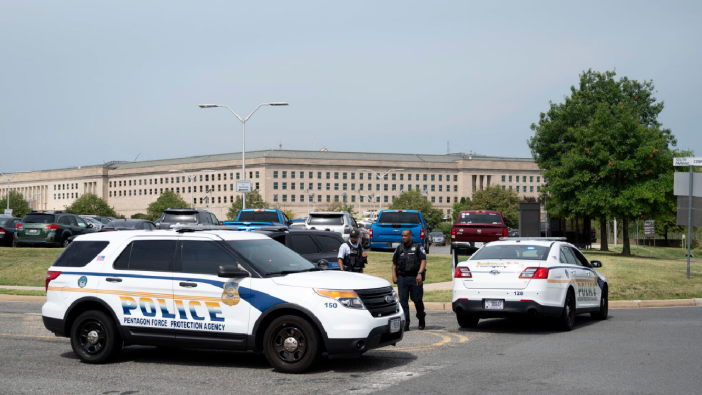 Pentagon yakınında silah sesleri! Giriş ve çıkışlar kapatıldı