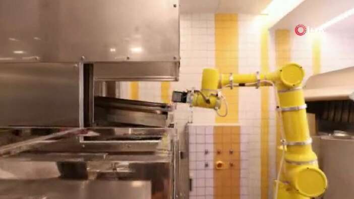 Şangay’da yapay zekalı restoran hizmete açıldı