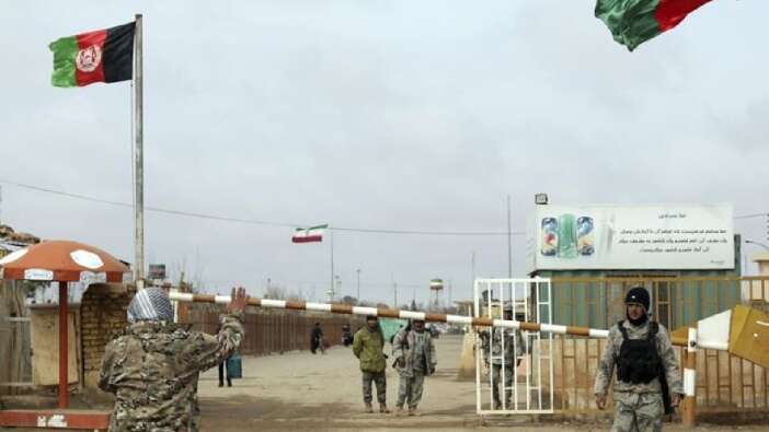 İran, Afganistan ile sınır kapısını kapattı