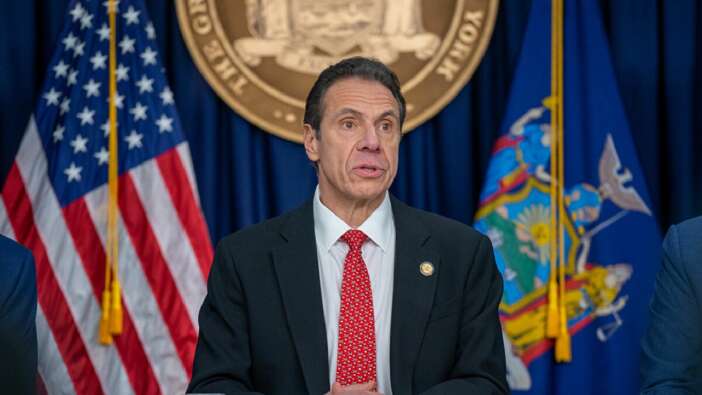 11 kadına tacizle suçlanan New York Valisi Andrew Cuomo istifa etti