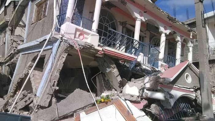 Haiti açıklarında 7,2 büyüklüğünde deprem: Yüzlerce ölü var