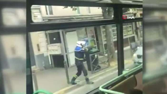 Fransa’da polis 'dur' ihtarına uymayan araca ateş açtı