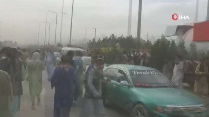 Kabil Havalimanı’na girmek isteyenlere ses bombalı müdahale!