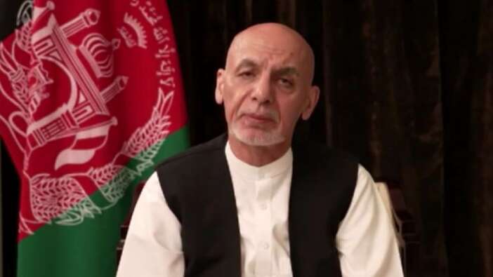 Afganistan Cumhurbaşkanı Gani suskunluğunu bozdu: Bir tek elbise ve terliğimle vatanımı terk etmek zorunda kaldım