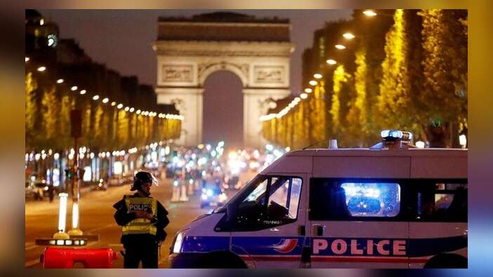 DEAŞ, Paris saldırısını üstlendi! Teröristin adı açıklandı...