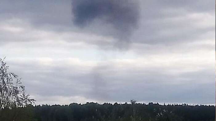 Rusya'da Su-24 tipi savaş uçağı düştü