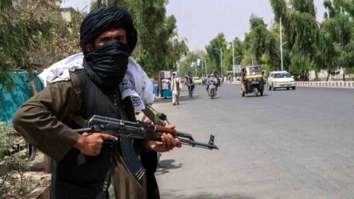 Afganistan'dan ülkeyi terk edenlere çağrı var!