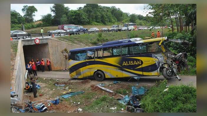 Myanmar'da otobüs faciası: 22 ölü, 17 yaralı