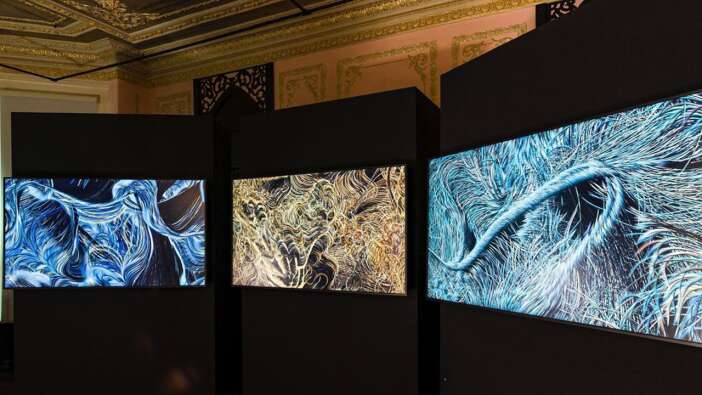 Kalyon Kültür yeni sanat sezonuna 'Lia: Hayatı Kodlamak' sergisi ile başladı