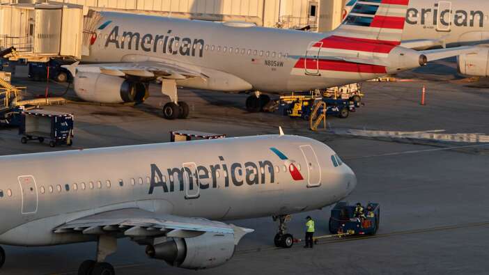 ABD’nin en büyük hava yolu şirketlerinden American Airlines 2 bin uçuşu iptal etti