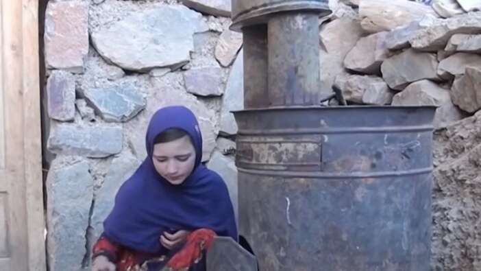 10 yaşındaki kız çocuğunun büyük dramı: 70 yaşındaki adama babasının borçları karşılığı satılıyor