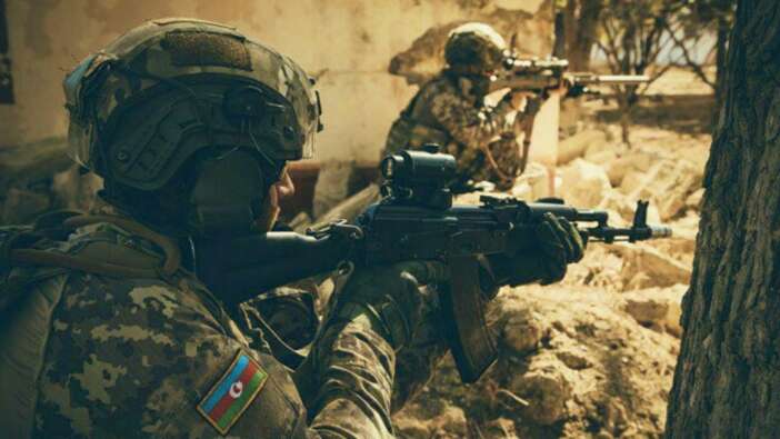 Ermenistan askerleri, Azerbaycan'ın iş makinalarına ateş açtı!