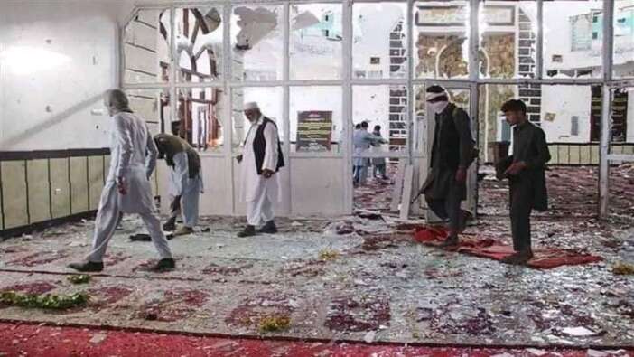 Afganistan Nangarhar'da bir camide patlama: Ölü ve yaralılar var! İşte olay yerinden ilk görüntüler...
