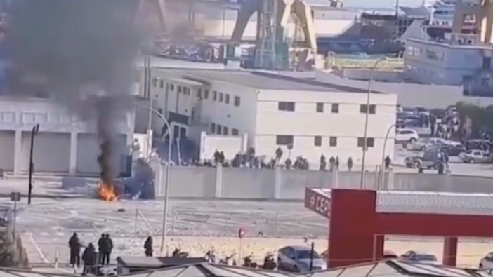 İspanya'da metal fırtına! Greve giden 20 bin metal işçisi polisle çatıştı