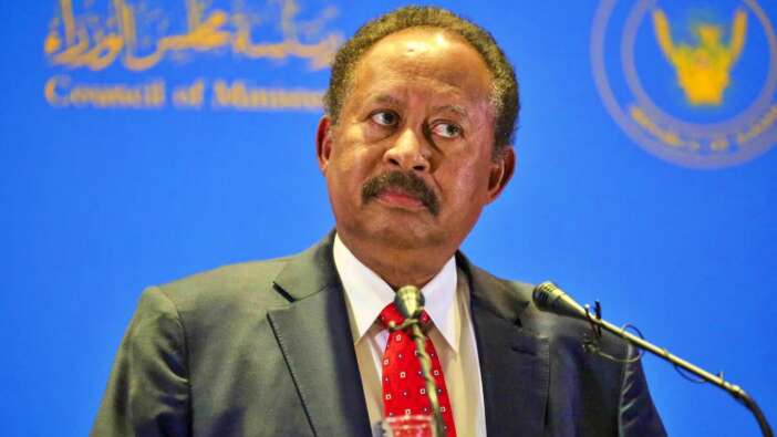 Sudan'daki darbeci, darbeyle indirdiği Hamduk'u tekrar başbakan yaptı!