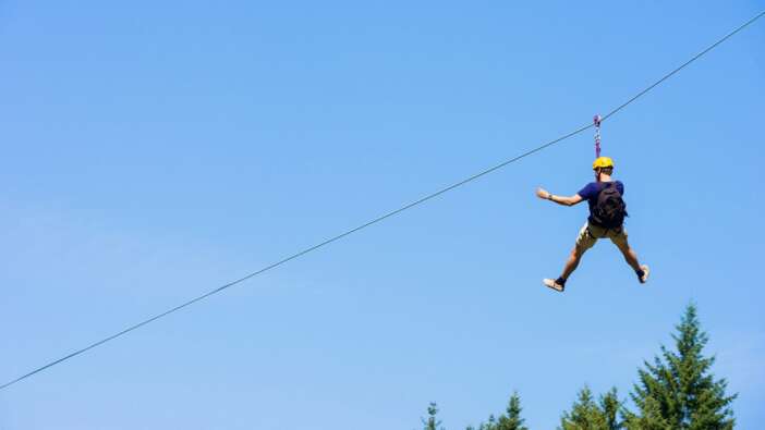 Zipline yaparken fren sistemi arızalandı: Feci şekilde can verdi!