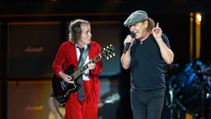 AC/DC’nin “Back in Black” albümü “Tüm Zamanların En İyi Albümü” oldu