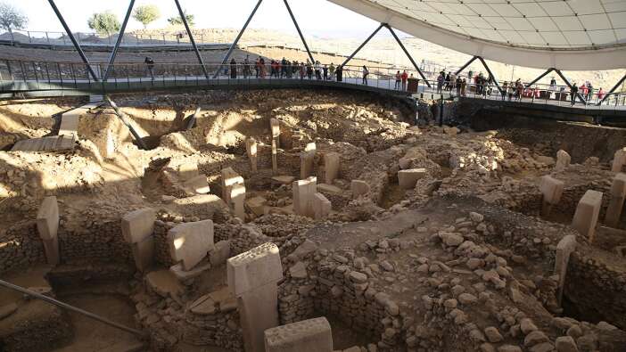 Sıcak havayı fırsat bilenler akın etti! Göbeklitepe'de hafta sonu yoğunluğu