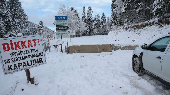 Bolu'dan Yedigöller Milli Parkı'na giden yol ulaşıma kapatıldı