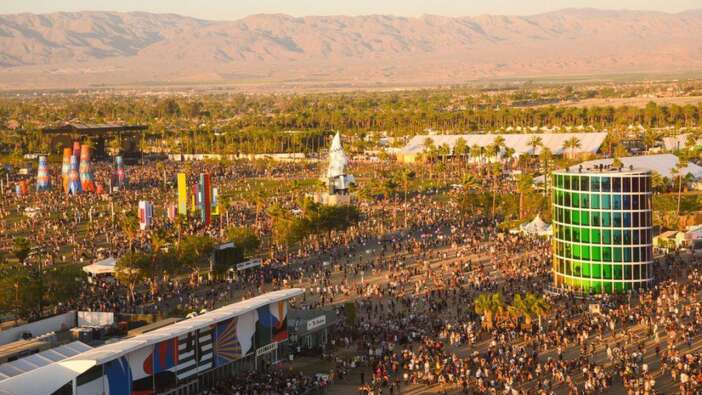 Coachella'da bu yıl Billie Eilish ve Swedish House Mafia sahne alacak.