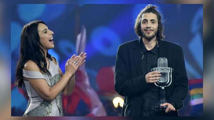 Skandallar Eurovisionu! Çekilenler, iğrenç protestolar ve 1 kazanan... / VİDEO