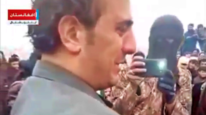 Taliban müzik aletlerini ateşe verdi: 'Müzisyenin yüzüne bir bakın!'