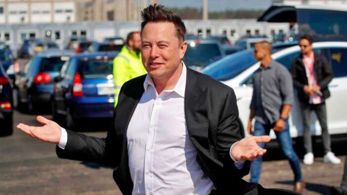 Tesla’dan otomobil incelemesi yapan internet fenomenine iftira davası!