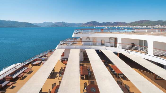 Türkiye'de ilk kez bir cruise gemisi 'Güvenli yolculuk belgesi' aldı