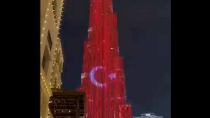 Dubai'nin her yerinde İstiklal Marşı duyuldu! Türk Bayrağı yansıtıldı!