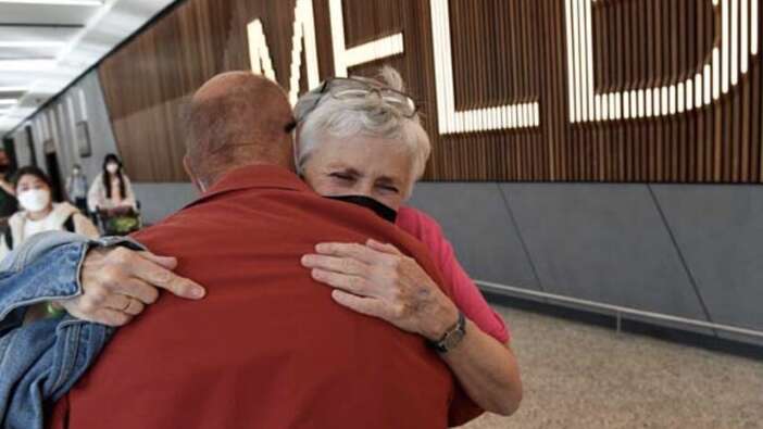 Avustralya sınırlarını 704 gün sonra açtı: Duygu dolu anlar yaşandı