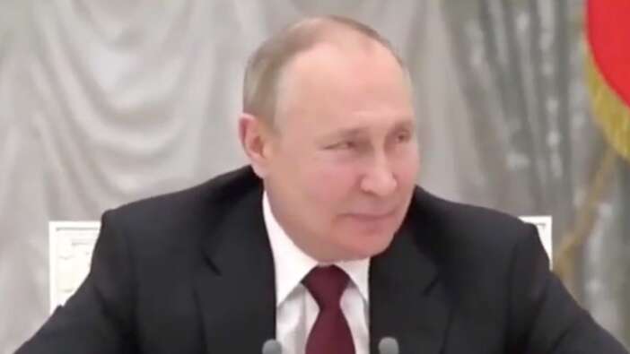 Toplantıya damga vuran anlar: Putin ile istihbarat şefi arasında gerginlik
