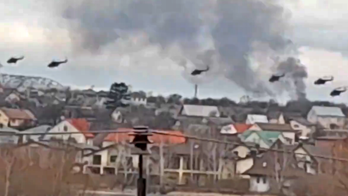 Ukrayna'nın başkenti Kiev'in üzerinde onlarca Rus helikopteri uçuyor!