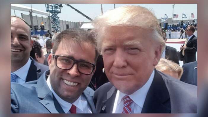 ABD Başkanı Trump ile İsrailli siyasetçinin 'selfie'si ortalığı karıştırdı / VİDEO