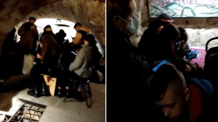 Ukrayna'da yerin 9 kat altındaki kilise sığınağından tüyler ürperten görüntüler: Sessiz ve korkulu bekleyiş...