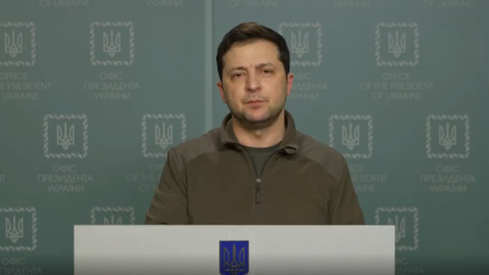 Zelenskiy: Bu gece çok zor olacak, fırtına koparacaklar