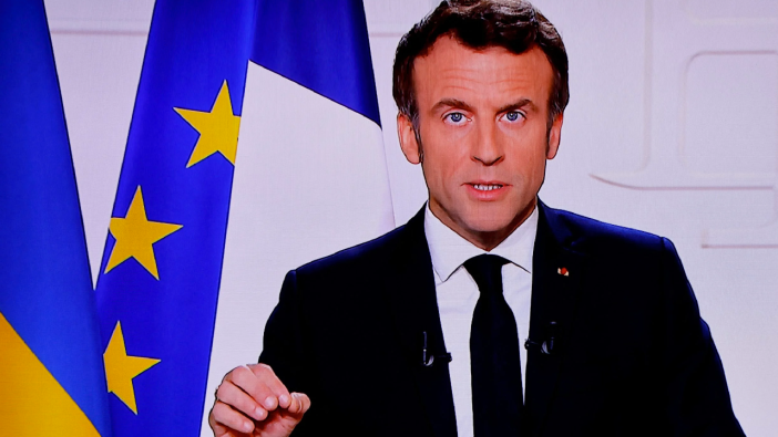 Macron, Fransa Cumhurbaşkanlığına yeniden aday oldu