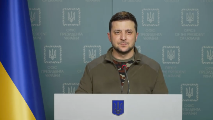 Zelenskiy: Silahsız insanların bombalanmasını affetmeyeceğiz