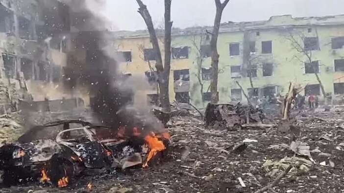 Ukrayna'dan yine acı haber geldi: Rusya'nın vurduğu hastanedeki hamile kadın hayatını kaybetti