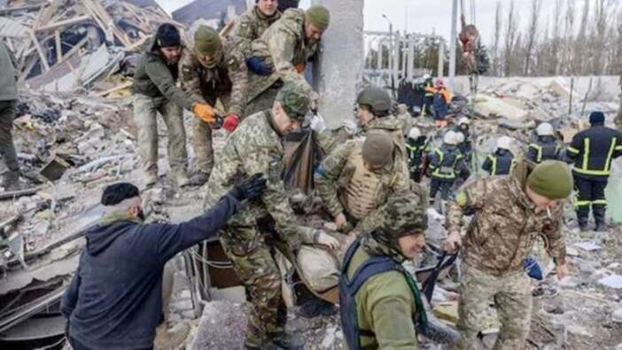 Rusya, Mykolaiv askeri üssünü vurdu: 80 Ukrayna askeri hayatını kaybetti