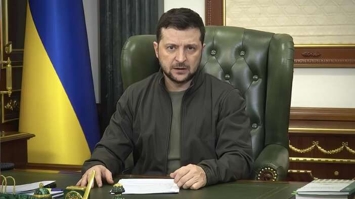 Zelenskiy: Putin ile görüşmeye hazırım!