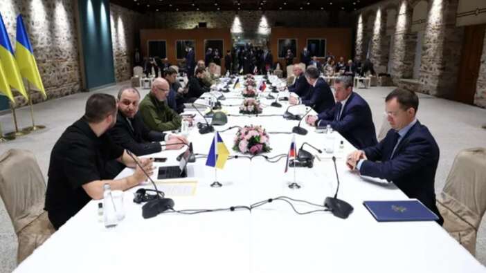 "Rusya ile barış anlaşmasını ulusal referanduma götüreceğiz"