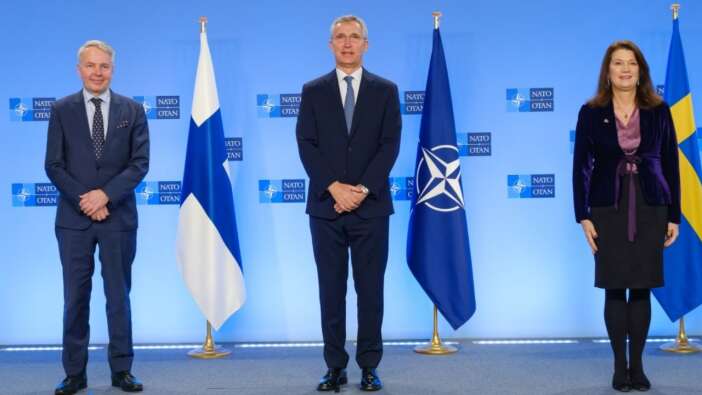 İngiltere'den Finlandiya ve İsveç'in NATO'ya kabul edilmesine destek!