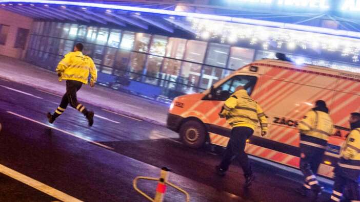 Polonya'dan Çek Cumhuriyeti'ne giden yolcu uçağında bomba paniği!