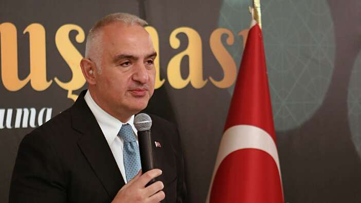 Bakan Ersoy: Türkiye turizm alanında rekorlar kırmaya başladı