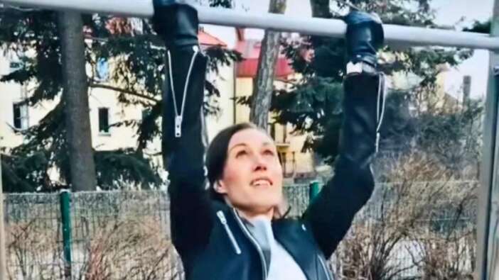 Finlandiya Başbakanı barfiks çektiği anları sosyal medyada paylaştı!