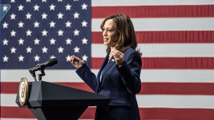 ABD Başkan Yardımcısı Kamala Harris Covid-19'a yakalandı
