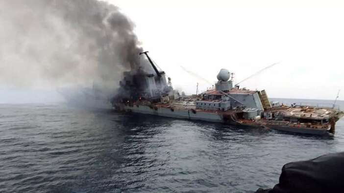 Rusya'yı kızdıracak iddia: Moskova kruvazörü ABD'nin verdiği istihbarat üzerine batırıldı!