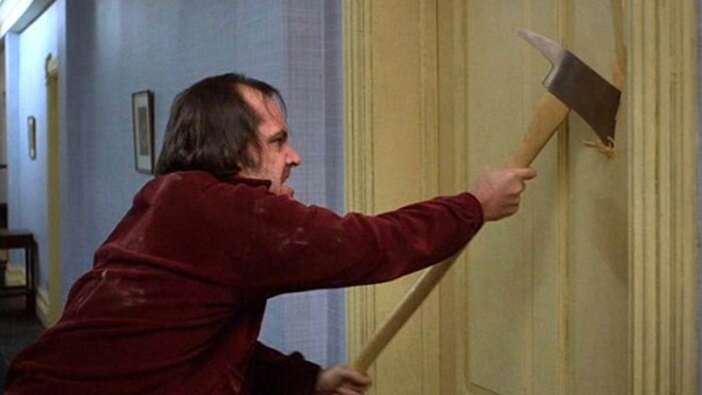 “The Shining” (Cinnet) filminde kullanılan balta rekor fiyata satıldı