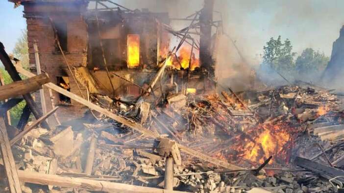 Rusya, 90 sivilin saklandığı okul binasına hava saldırısı düzenledi!